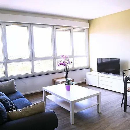 Place Colbert Mt St Aignan, A 10 Min De Rouen Apartment